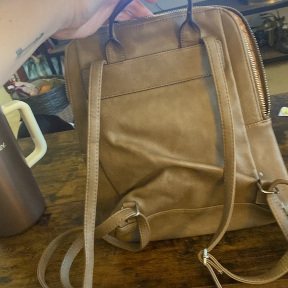 Small backpack from boutique - Picture 2 of 3